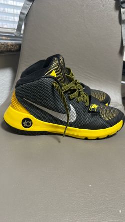 Shoes nike size 7 US