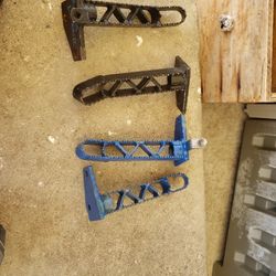Suzuki 250r Foot Pegs