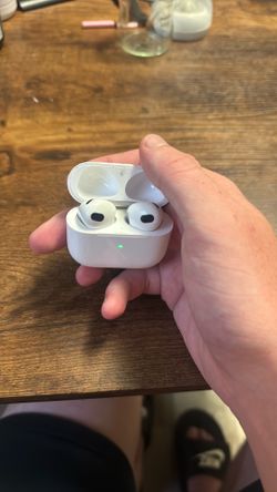 Apple air pods 75$