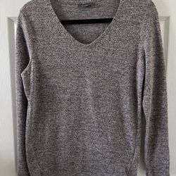 Yessica C&A Women's V-Neck Gray Sweater with bottom Size Medium