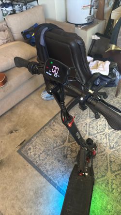 Riuiio C001 Electric Scooter – 28 MPH – 600W Motor – Great Condition