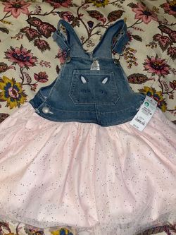 Girl dress size 4