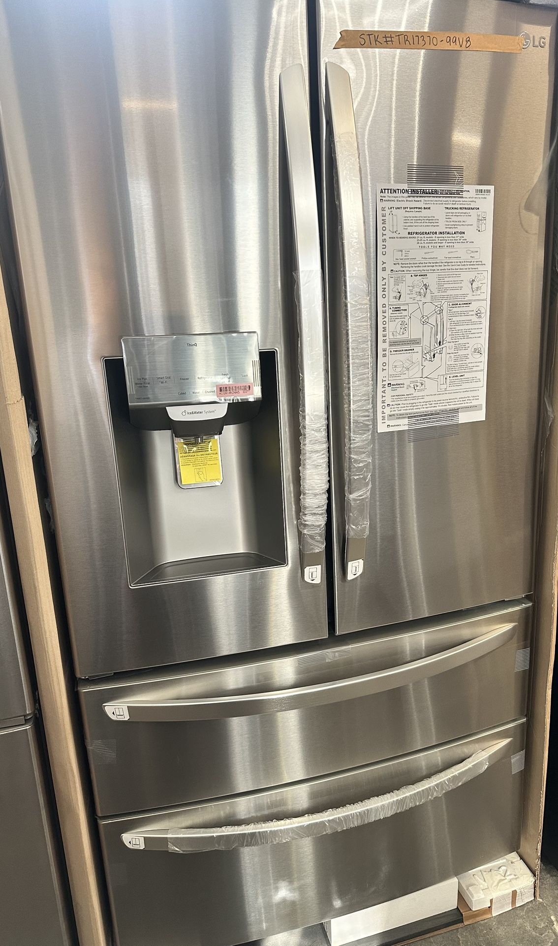 New LG 28cu Double Freezer Refrigerator With Ice Craft 