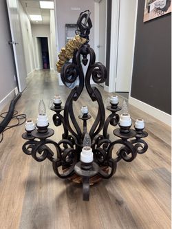 Chandelier, Eight Light Chandelier