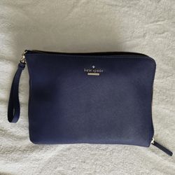 Kate Spade Charging Hand Bag / IPhone Charging Wristlet Bag