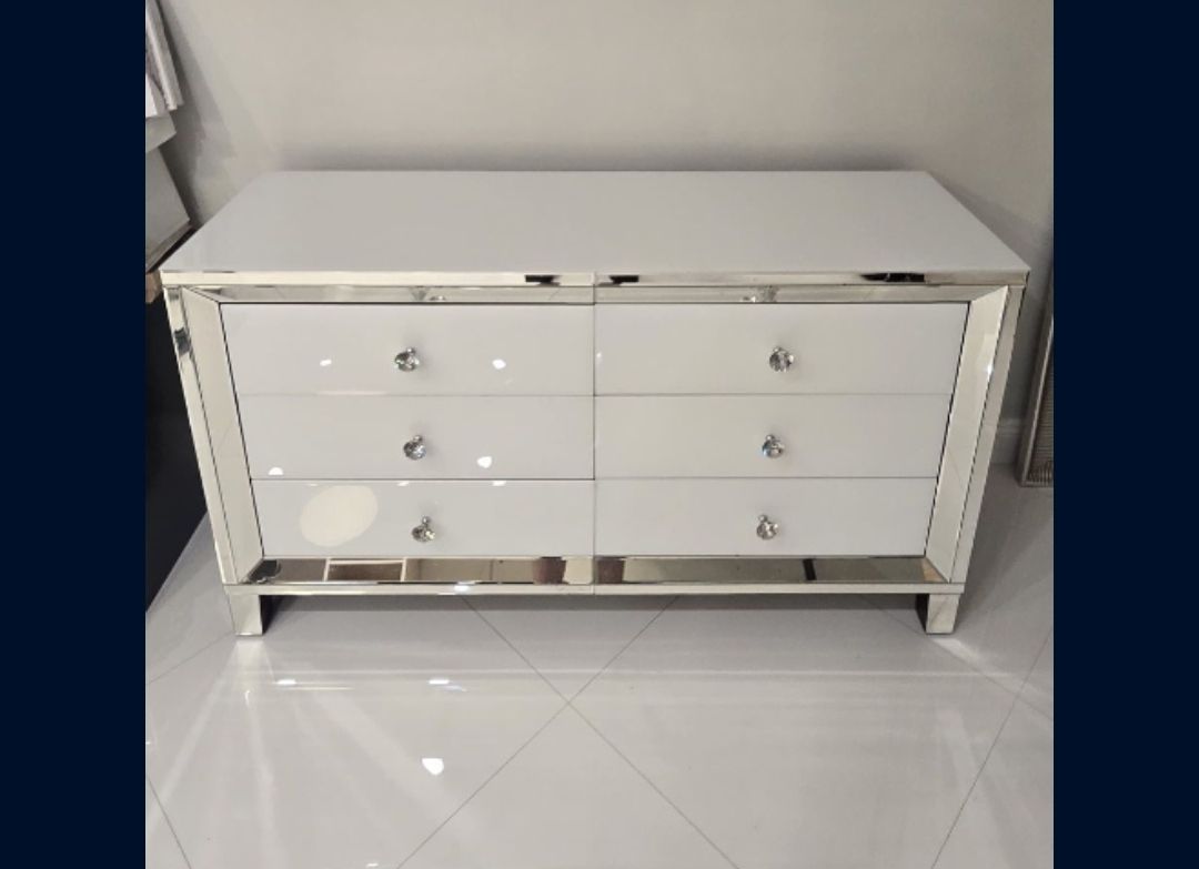 Mirrored Glam Bedroom Set – 6 Drawer Dresser + 2 Nightstands – Crystal Knobs