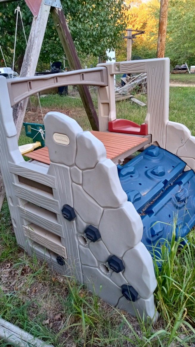 Kids Outdoor Playground Set