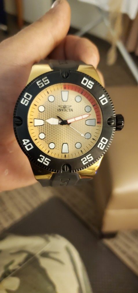 Invicta Pro Divers Watch