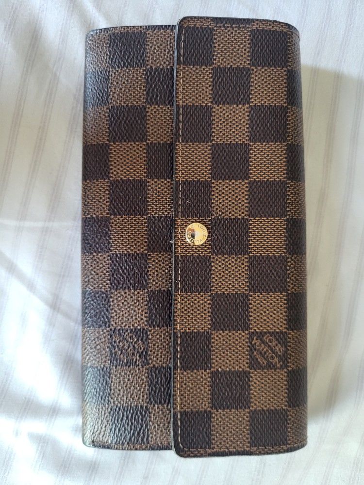 Louis Vuitton Women's Wallet