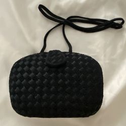 WOVEN CLUTCH CROSSBODY SHOULDER PURSE 