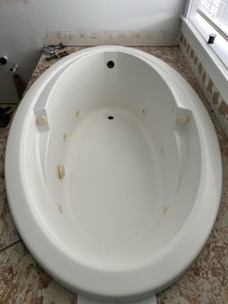 Air bubble bathtub $500