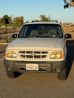 1999 Ford Explorer