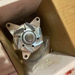 2009 Mazda cx7 Water pump 