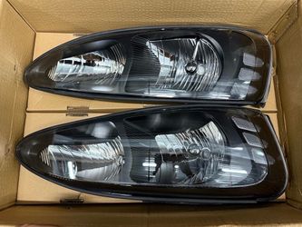 Black Housing Headlights With Clear Corners For 2004 To 2008 Pontiac Grand Prix