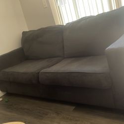 Love seat! Black in good condition $120