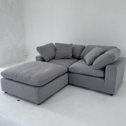 DOWN FILLED CLOUD-LIKE COMFORT OVERSTUFFED 80 SOFA
$1749
Ottoman
$649