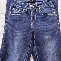 Embroidered Blue Jeans 