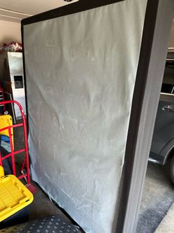 Queen box spring + metal frame - $50