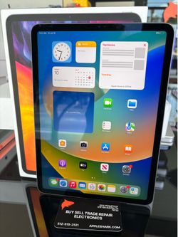 iPad Pro (11”)2nd generation 128GB! 90 Day warranty! We offer financing.
