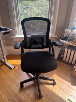 Black Mesh Back Office Chair