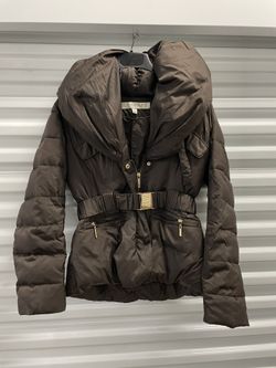 Women’s Puffy Warm Coat Made By Laundry  Designed By Shelli Segal  Size M
