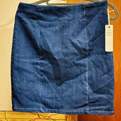 Women’s IRIS Dark Wash Denim Mini Skirt – New With Tag