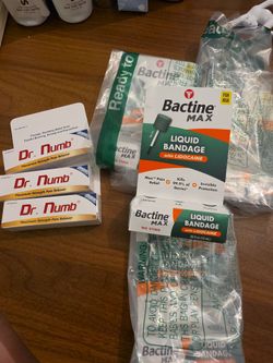 3 Dr. Numb & 4 Bactine Max liquid Bandage