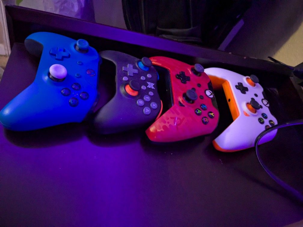 Console Controllers 