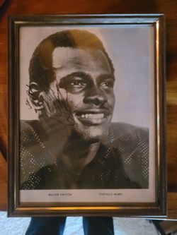 Authentic Autographed Picture Of walter Payton