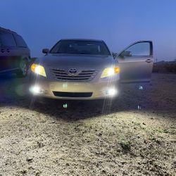 H11/H9/H8 LED Headlight Bulbs, 10000 Lumens Super Bright LED Headlights Conversion Kit 6500K Cool White IP68 Waterproof, Pack of 2 