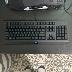 Gaming Keyboard - Razer Cynosa Lite 