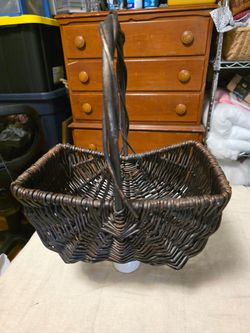 DARK BROWN REED GATHERING BASKET,  8" wide x 11.5" long.  0714305