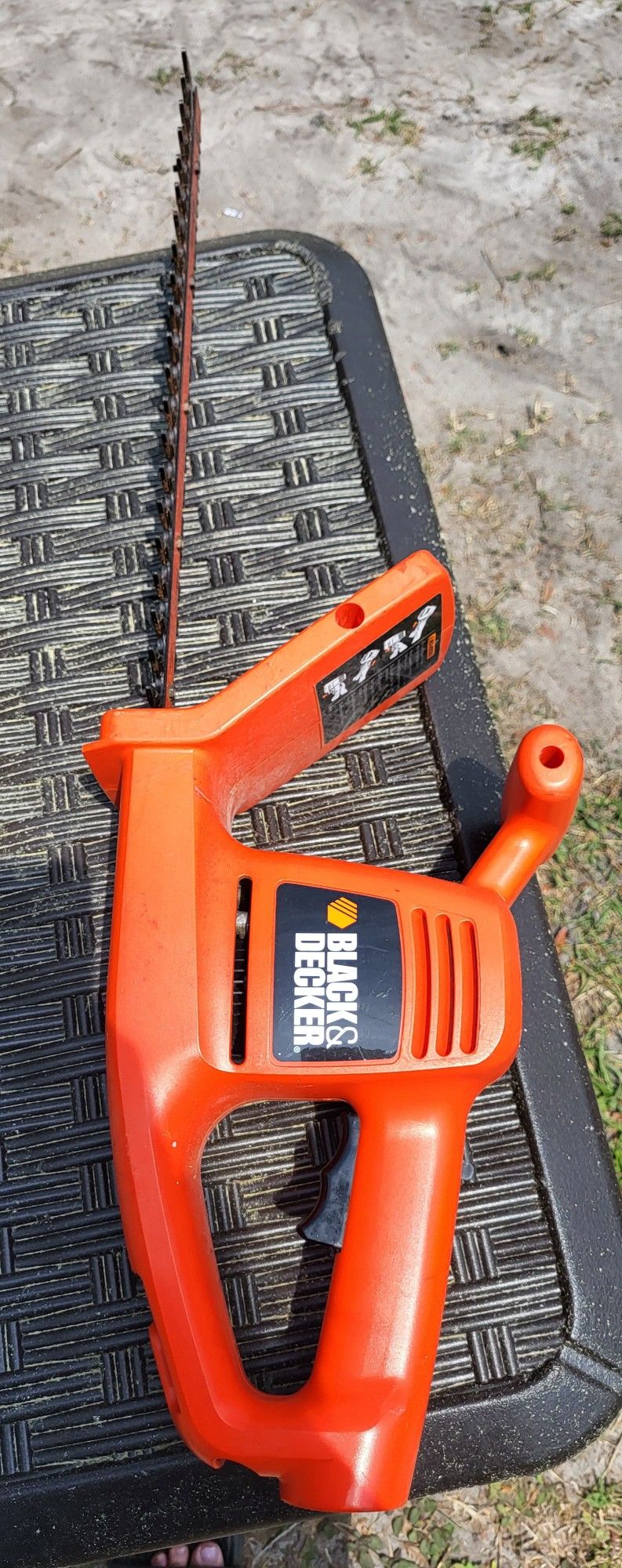 Black & Decker Hedge Trimmer