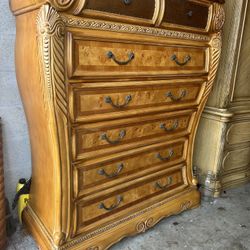 Beautiful Set If Tall Chest And 2 Nightstands ( Deliver Available) 