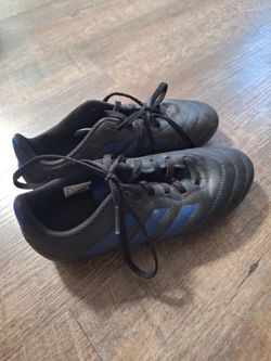 Adidas kids soccer cleats youth 3.5