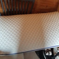 Furniture, miscellaneous items/ Must Sell By Weekend!!!  MOVING AWAY Sale!!! 
 $15 Obo