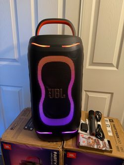 JBL PARTYBOX 130 Con Microfono 🎤  NOT NEGOTIABLE Recibirás una bocina completamente nuevo en una caja sellada de fabrica.