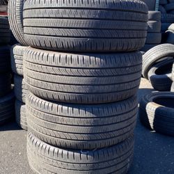 225/45R17 Marca Pirelli En Perfectas Condiciónes De Vida