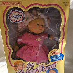 Vintage NEW IN BOX Lil Makin Faces Doll SQUINT IRWIN Blonde PINK Dress Hat ROSE