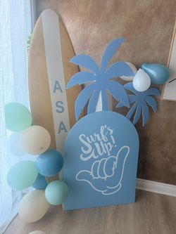 Surfs Up Party Decor And Stand