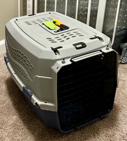 Small Pet Travel Carrier / Dog Crate