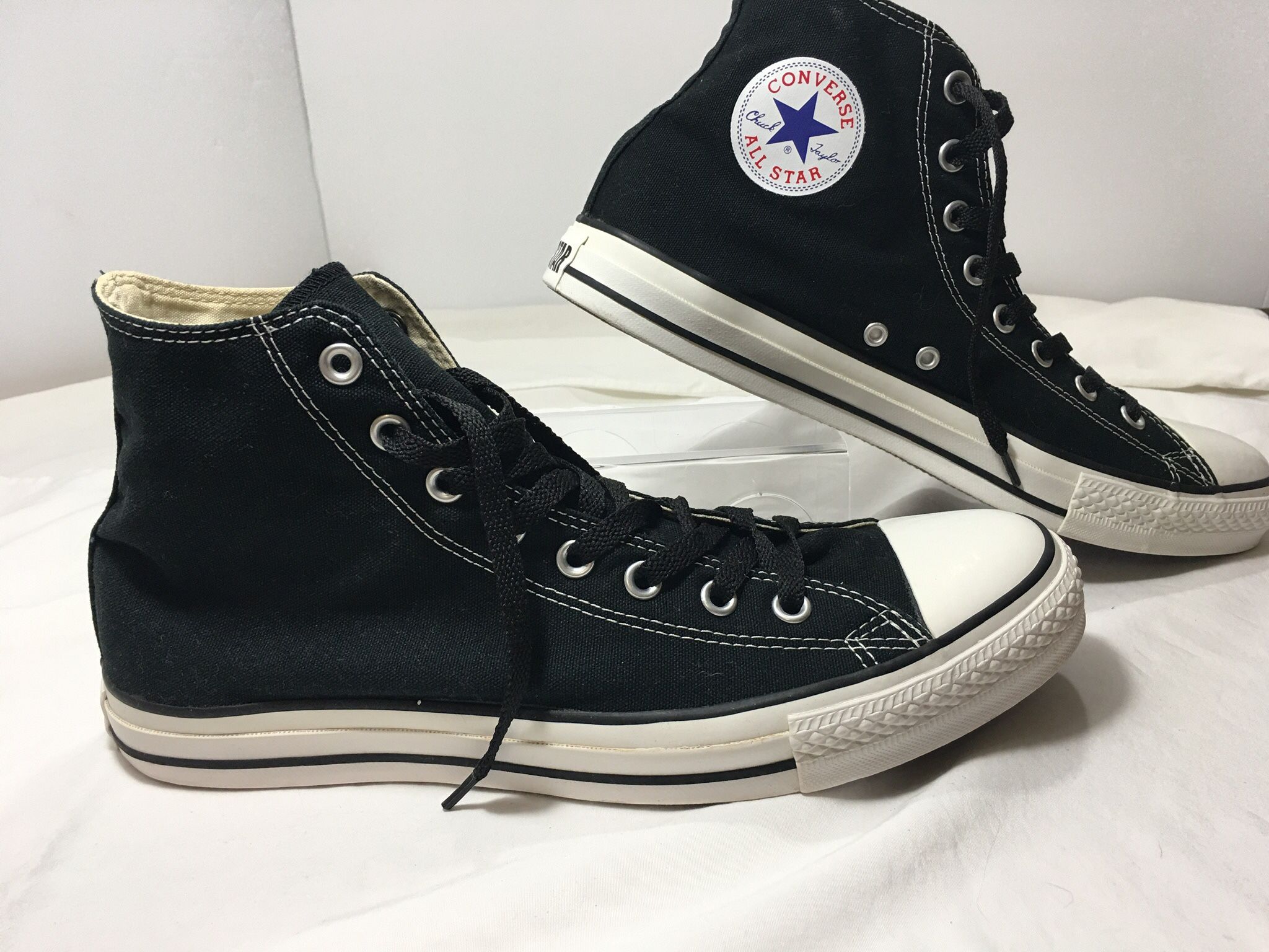 Mens Converse Chuck Taylor Canvas Hightops Sz 12