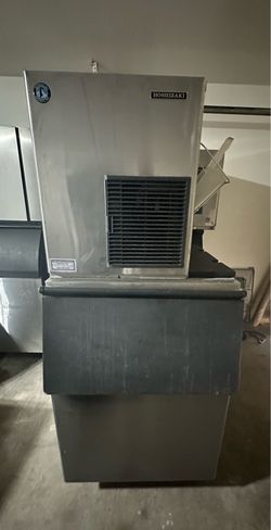 Commercial Ice Machine