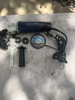 Clean Chicago Electric 4 1/2” Angle Grinder Complete Kit-3150- Guard, Disc, Wrench, Handle