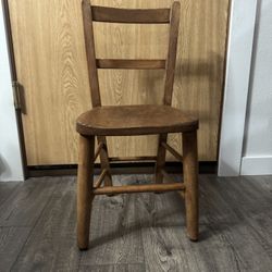 Vintage Quarter Sawn Oak Child’s Chair