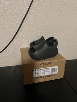 Yeezy slides infant
