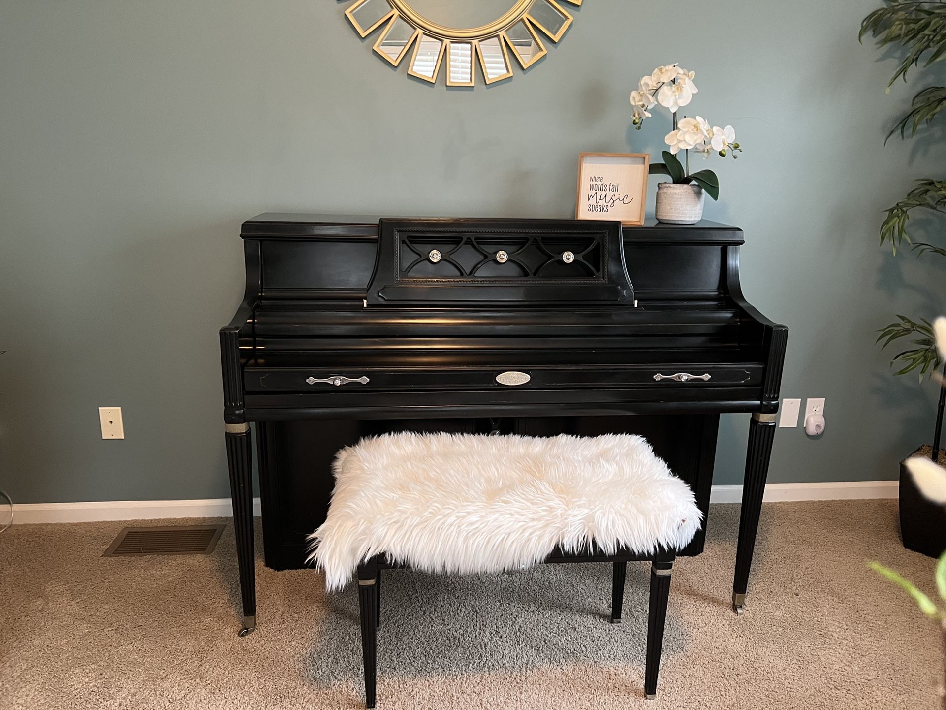 Wulitzer Piano