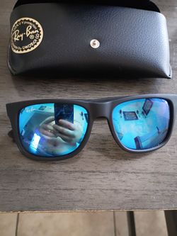 Ray ban