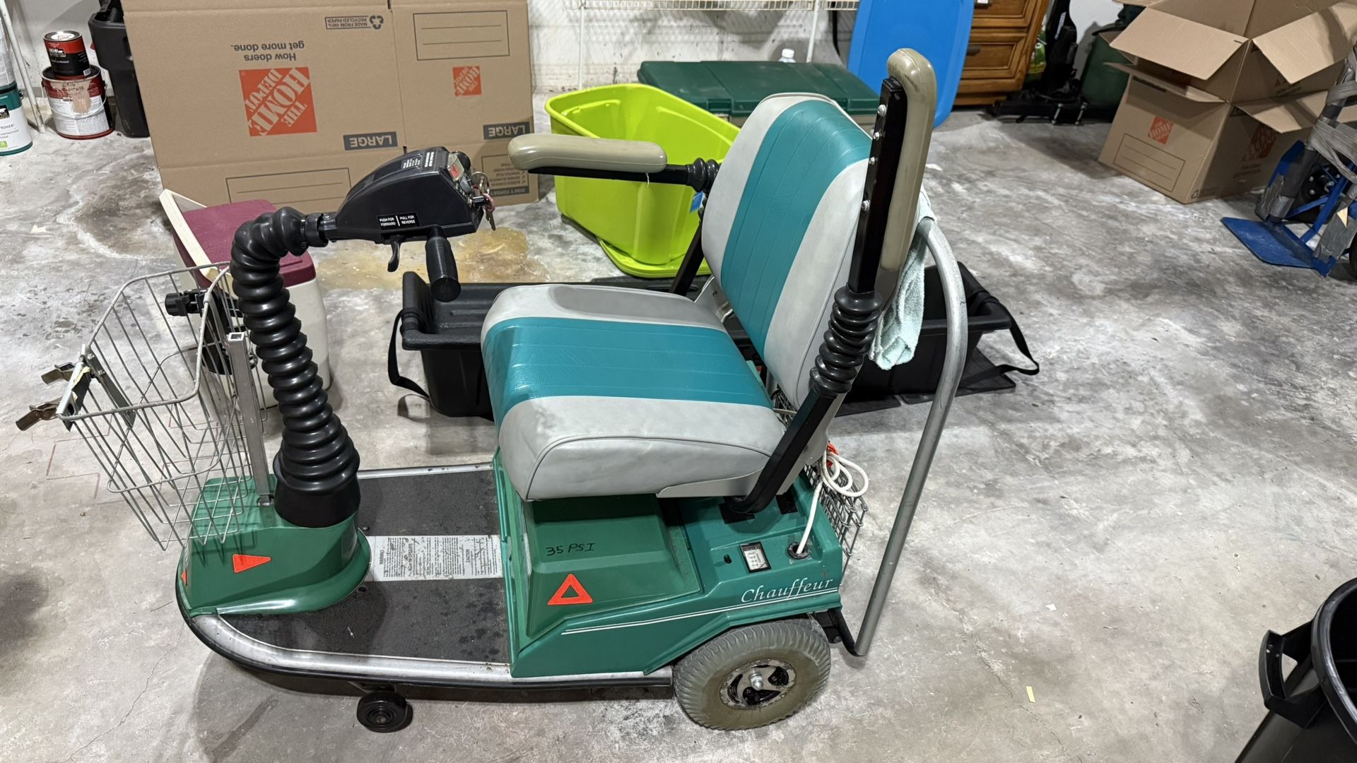 Rascal Chauffeur R235, 3 Wheel Scooter
