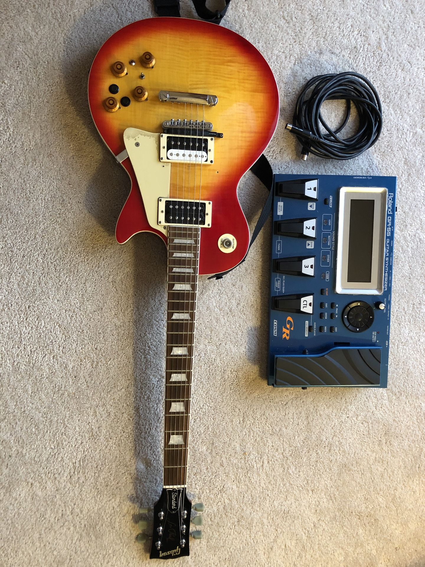 Roland GR55 & Gibson guitar .